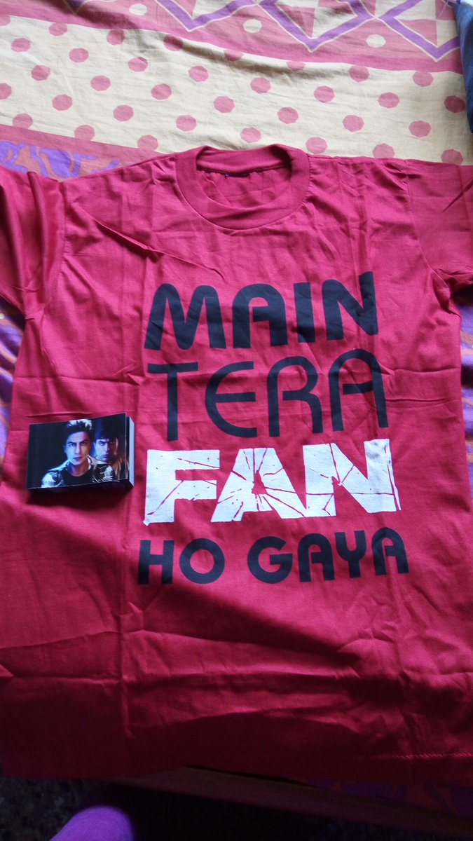 pooja1988123's tweet photo. Y'day got #FirstDayFAN goodies from @yrf @FanTheFilm thank u so much 😍😍😘😘😘 @iamsrk https://t.co/tPjSYq2EI0