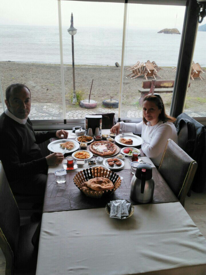 Güzel bir cumartesi sabahından herkese Günaydın. Güzel bir gün gecirmeniz dileğiyle. swarmapp.com/c/1kskDIQK1F0