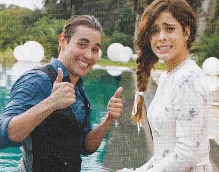 ViloNapoli93's tweet photo. LOS AMO .. 👍😅😆😍🔝 @TiniStoessel @JorgeBlancoG https://t.co/0WChsEgQWL