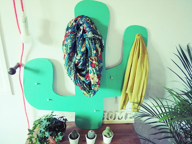 RT <a href="/Lili_LFDB/">Lili Fée des Bulles</a>: #tuto #DIY porte manteau #cactus 
urlz.fr/3vOQ