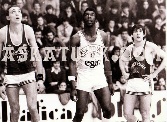 #366Historias viaja al 7 de mayo de 1978 para recordar los 61 puntos en Copa de Essie Hollis feb.es/2016/5/7/balon…