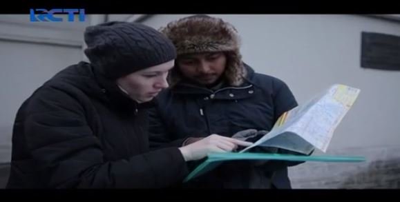 kedua peserta mengalami kesulitan menemukan tempat tujuan dari clue. #PemburuMimpiFinal