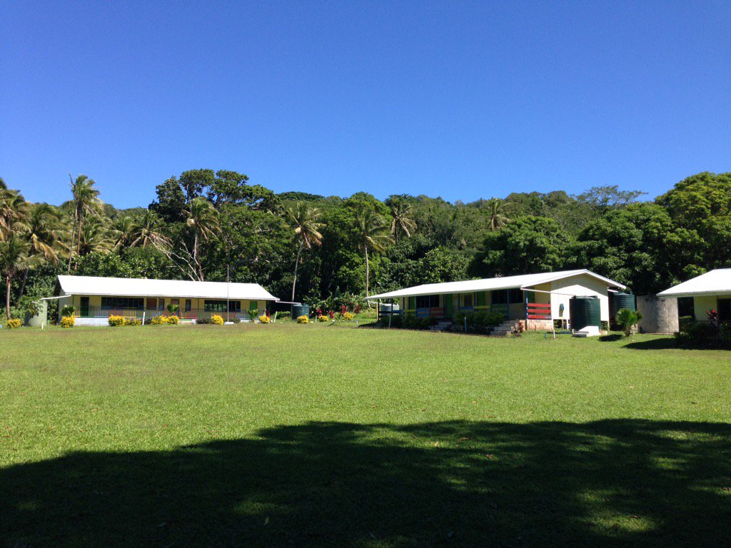 atulraturi's tweet image. #yanuca island- a #solarstill system and two #solarpowered freezers in the offing  #usp #France initiative #SDG7