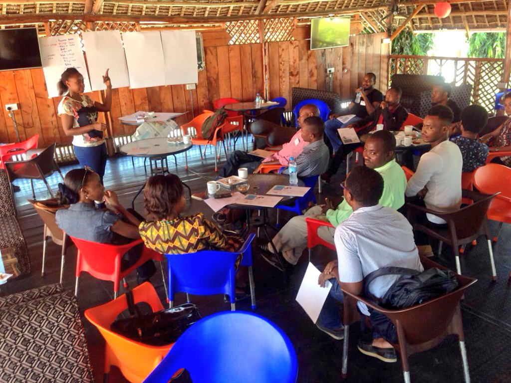 JuabarDesign's tweet photo. Our #Design Workshop in #dar #Tanzania how 2 activate "downtown village plazas" using #solar #media #rural #entreps https://t.co/X3vVaKpwSp