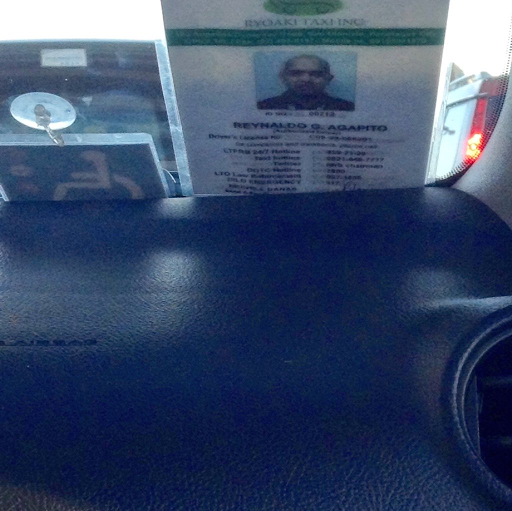 toinfiniTEEJ's tweet photo. Mag-ingat sa driver na yan! Di nya gagamitin ang meter tapos maniningil ng malaking pamasahe! @LTFRB @LTOPhilippines https://t.co/QxMOOVwqGu