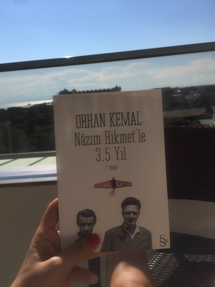 Ozleyisonen's tweet image. Bu sefer kitabımı unutmamışım çılgınlar gibi okuyorum güneşin bağrında 👻🗯  #rixospremium