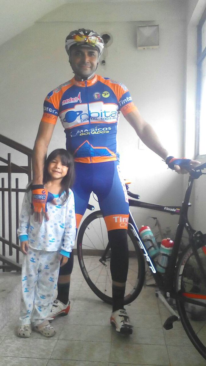 GerardoLozadaR's tweet photo. Con Marcela viendo #GiroXEspn preparado para competir esta tarde. #TeamOrbita #Cojedes #Venezuela @CastellanosCami https://t.co/9ToUCYvnAX