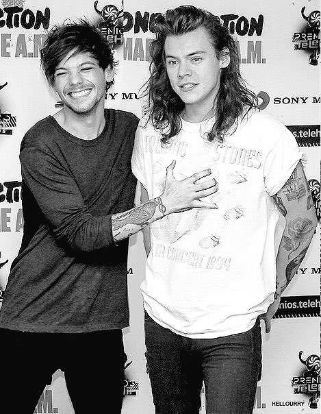 journal_harry's tweet photo. «J'aimais l'entendre rire. C'est comme un retour à la normale .» https://t.co/NFCN5HyEqP