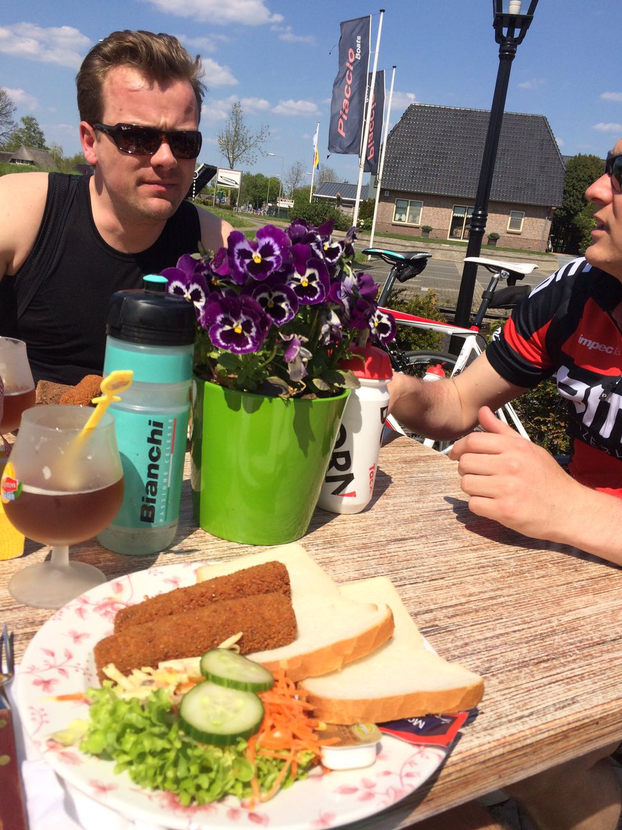 hansjuffer's tweet photo. Lekker rondje Kop van Overijssel met @GJBoeve en @Edwin_Berg https://t.co/dpl9qH04dG
