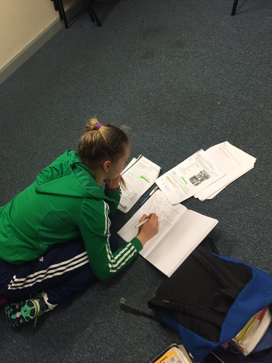 IreGirlsJAG's tweet photo. @HermesHC Ellen Curran hard at work so she is https://t.co/0A0RyzYboz