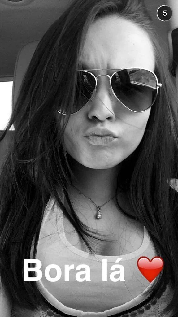 <a href="/jolari_sz/">Julia Simoura♥♥♥</a> <a href="/always_lari/">user guardado</a> @Euu_Dih @flashlmanoela Awwn bom dia fofs bom dia gnt linda 💕💘