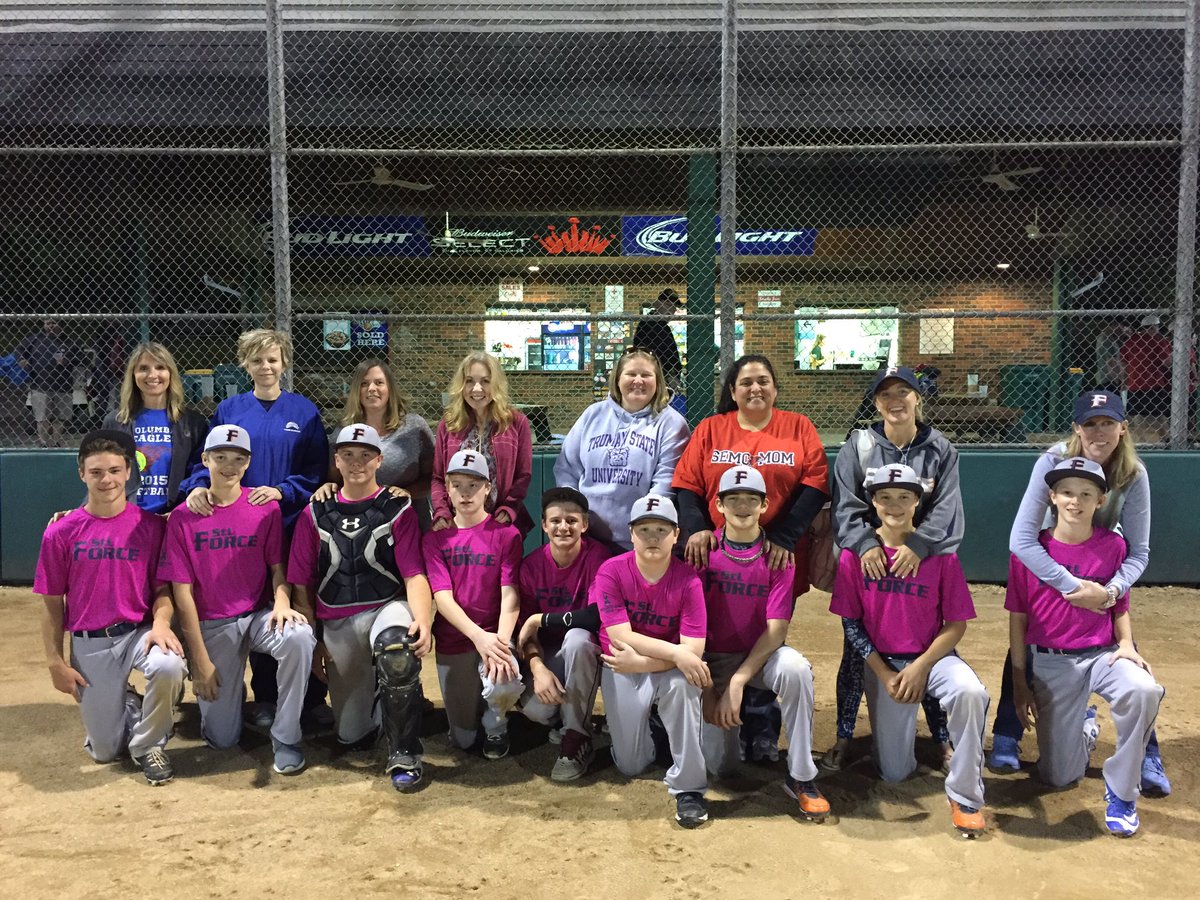 14U Lorenz/Zimmerman with their mom's. #realmenwearpink #mothersday2016 #stlforcebaseball