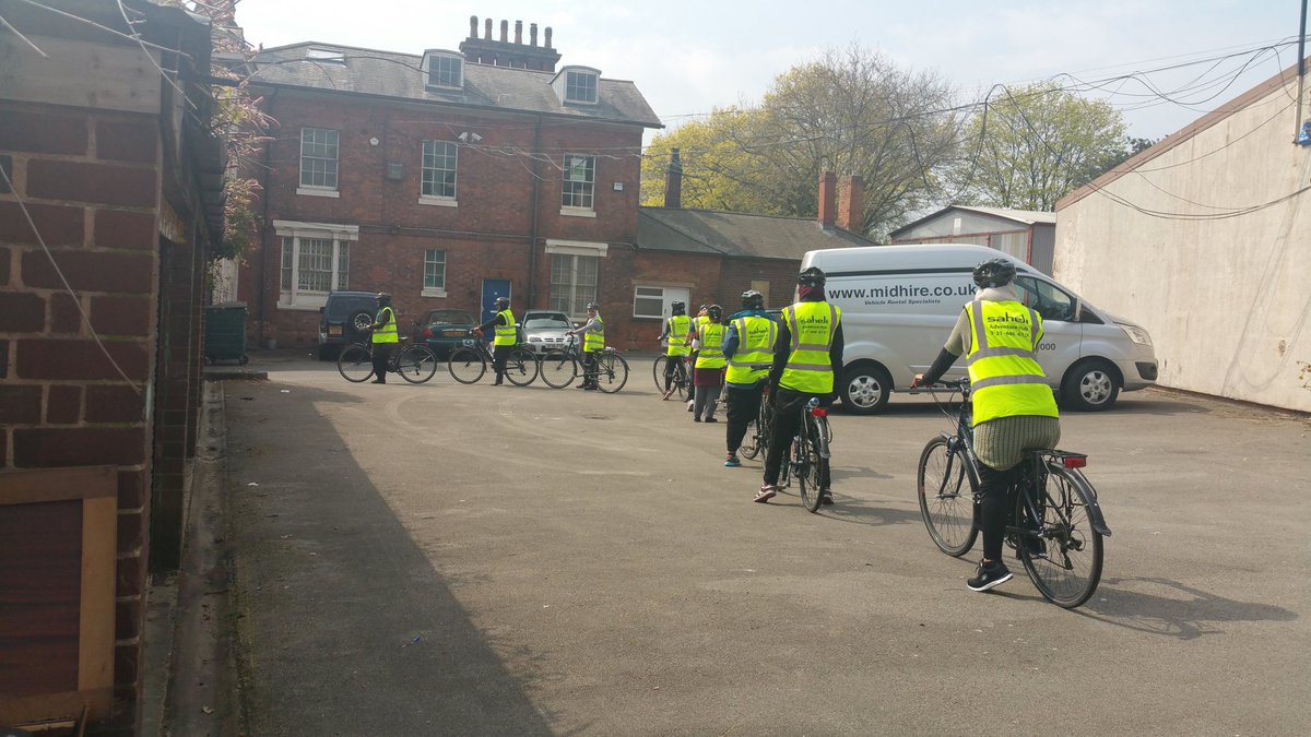 ShaafiaB's tweet photo. G8riding session@WardEnd Park in the sun2day including an ice cream pit stop @ActiveParksBirm @SaheliHub @Naseem__A https://t.co/n13jzCwfsK