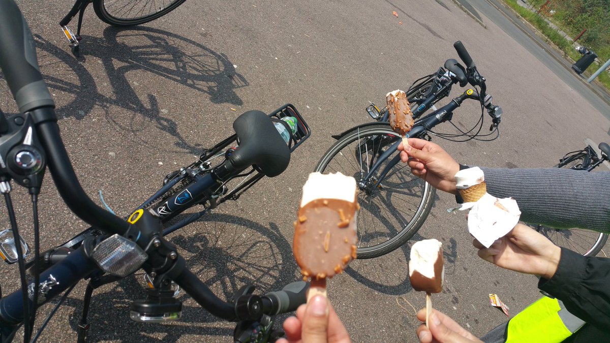 ShaafiaB's tweet photo. G8riding session@WardEnd Park in the sun2day including an ice cream pit stop @ActiveParksBirm @SaheliHub @Naseem__A https://t.co/n13jzCwfsK