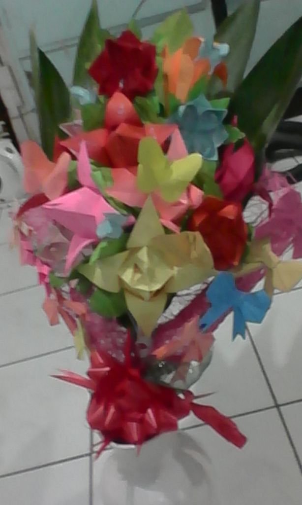 MayBulasa's tweet photo. Happy Mothers Day To my Real Mama Diosa
And to myMama @DawnZpost 
I Love You ;)
This is for U 
#OrigamiBouquetFlower https://t.co/RhwnFOjQPQ