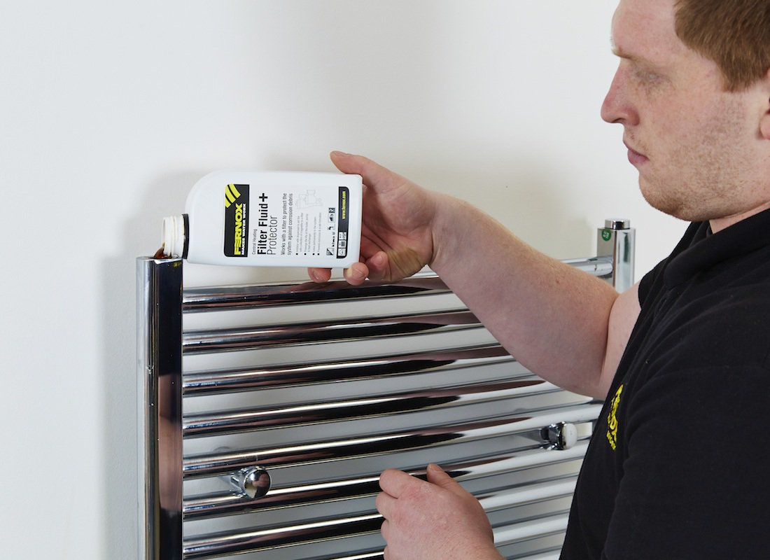 Graham_Merchant's tweet photo. Installing or servicing a boiler? #ChannelGraham could have just what you need from @Fernox https://t.co/T7XweS4olx https://t.co/7logQQRpNw
