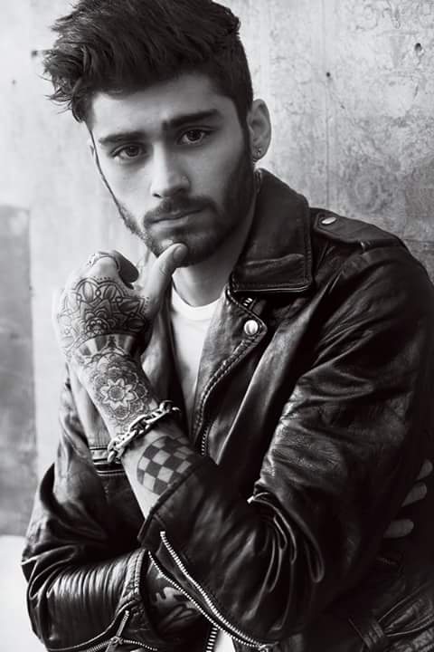 HemmingsLarisa's tweet photo. #RomaniaWantsZaynOnTour 
Like I Would https://t.co/uR9AZjAcRl