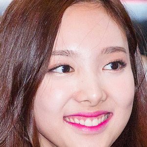 1O12D's tweet photo. 🌩 #แจกดิส rtตามทัก #พื้นที่โปร 🌩
🐻 nayeon 🎈 twice 🐻 https://t.co/rYwqXe3V39