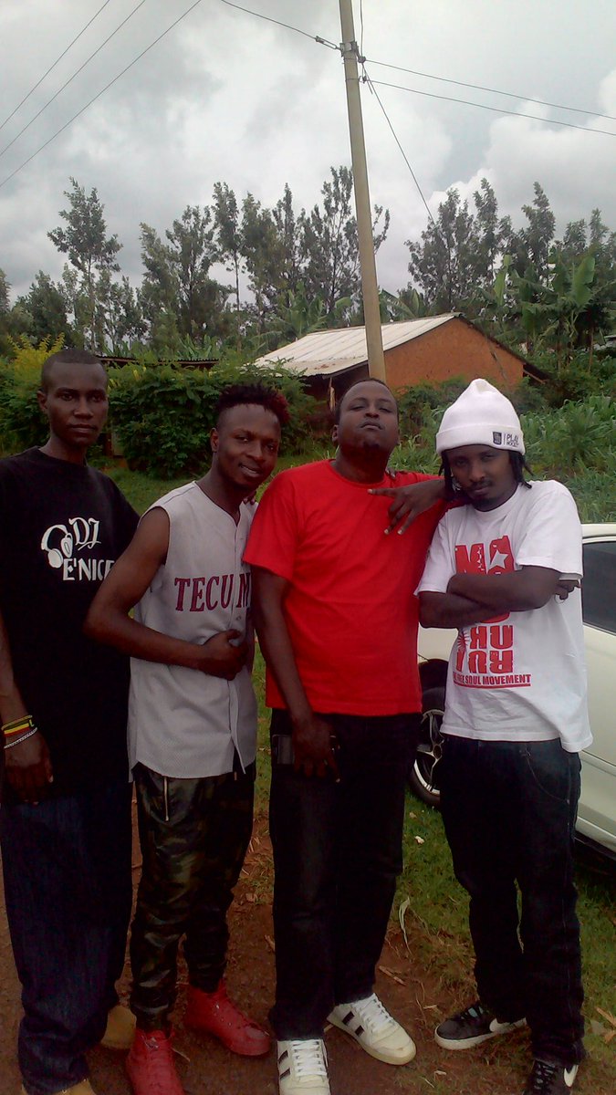 RajLdancer1's tweet photo. #KRKFamilia #smallzlethal #Babzonthetrack https://t.co/aJ8GJOgYtg