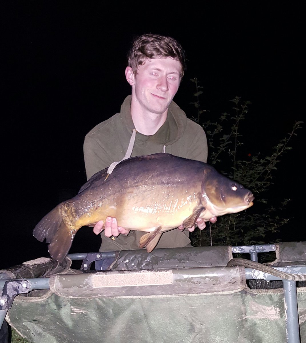ReeceCarpHunter's tweet photo. So the late decision to fish paid off rods only out 2 hours and this lovely 14lb mirror and first one from this lake https://t.co/LIsi6Uedz9