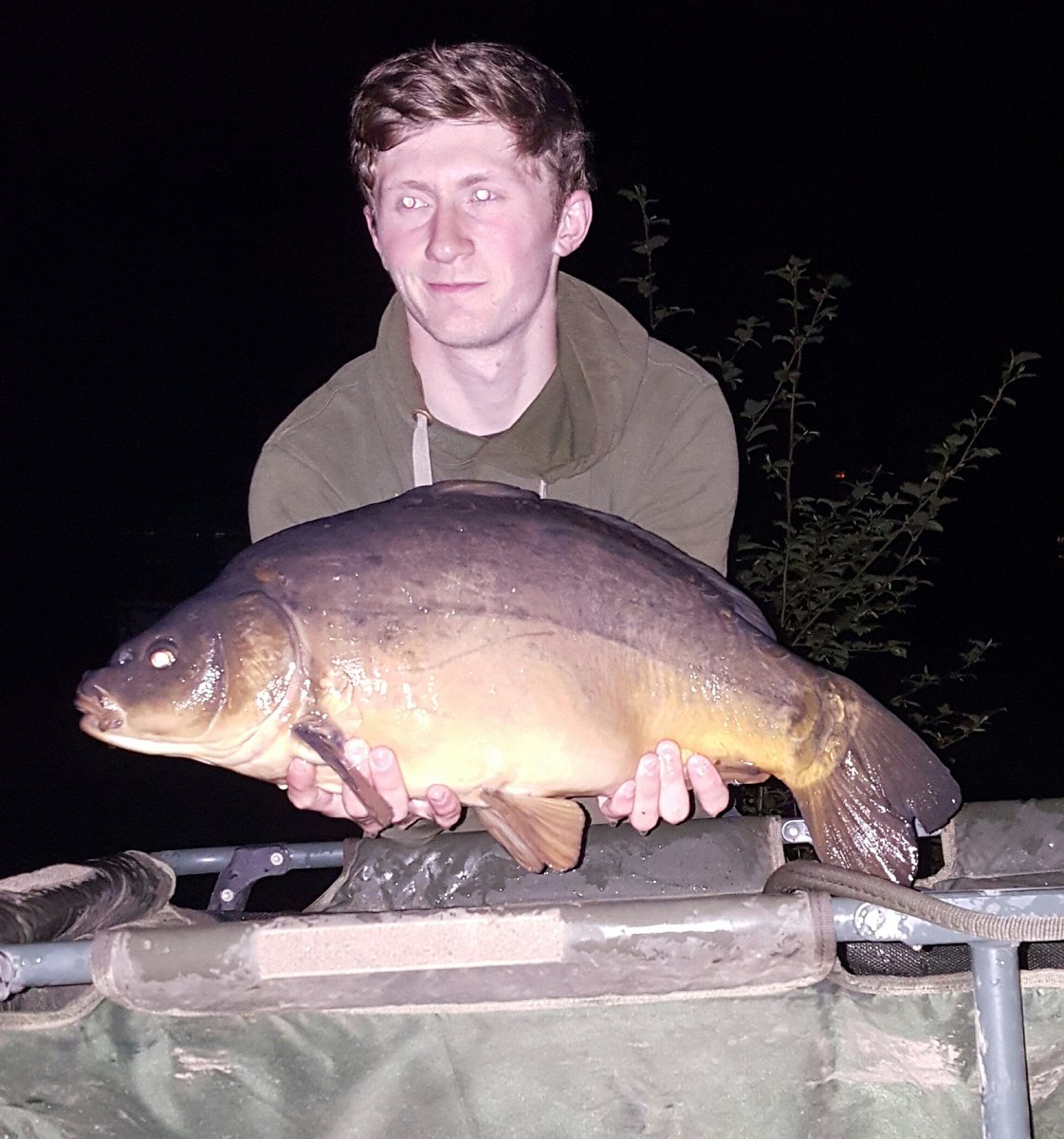 ReeceCarpHunter's tweet photo. So the late decision to fish paid off rods only out 2 hours and this lovely 14lb mirror and first one from this lake https://t.co/LIsi6Uedz9