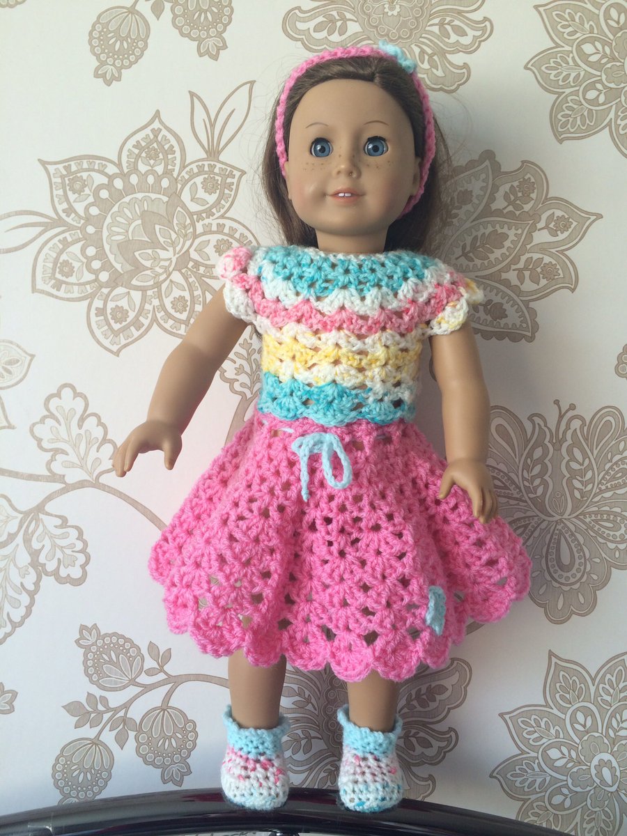 lovelybunnybee's tweet photo. I love this outfit!! X https://t.co/iyajkEOzVf
