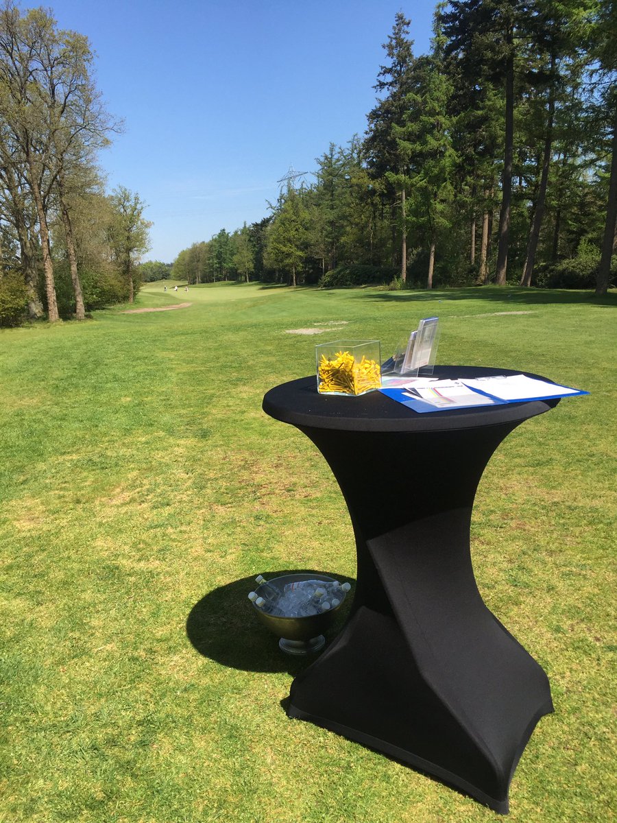 Monthly Medal teeing off!