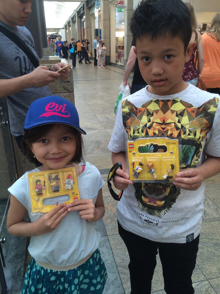 #lego (@ Lego Store - <a href="/lego_group/">LEGO</a> in Oberhausen, Nordrhein-Westfalen) swarmapp.com/c/2pSmxUt4oIQ