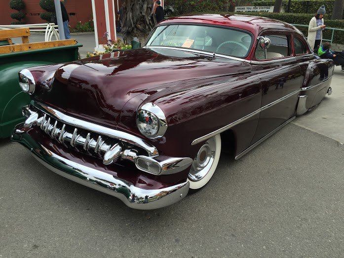 AutoObsession_'s tweet image. #Chevy BelAir 1954 #Custom Maroon @ goo.gl/2FJM7d