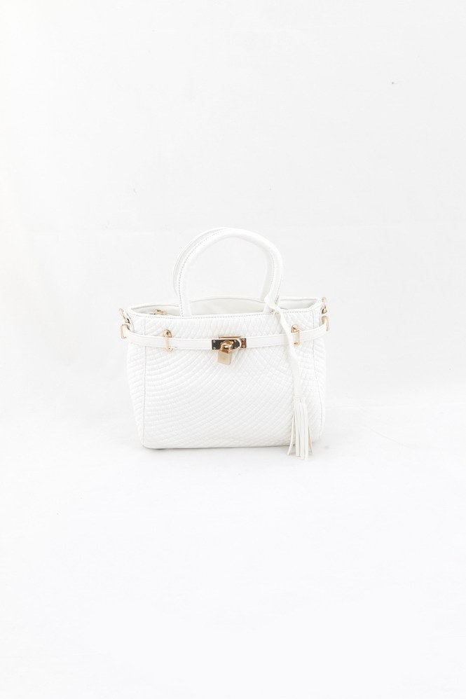TheTrendyStyle's tweet photo. #shop #Online White Handbag in$69 By #TheTrendyStyle Click: https://t.co/nUypdVwWkb   
Email:info@thetrendystyle.com https://t.co/7p398EdzSs