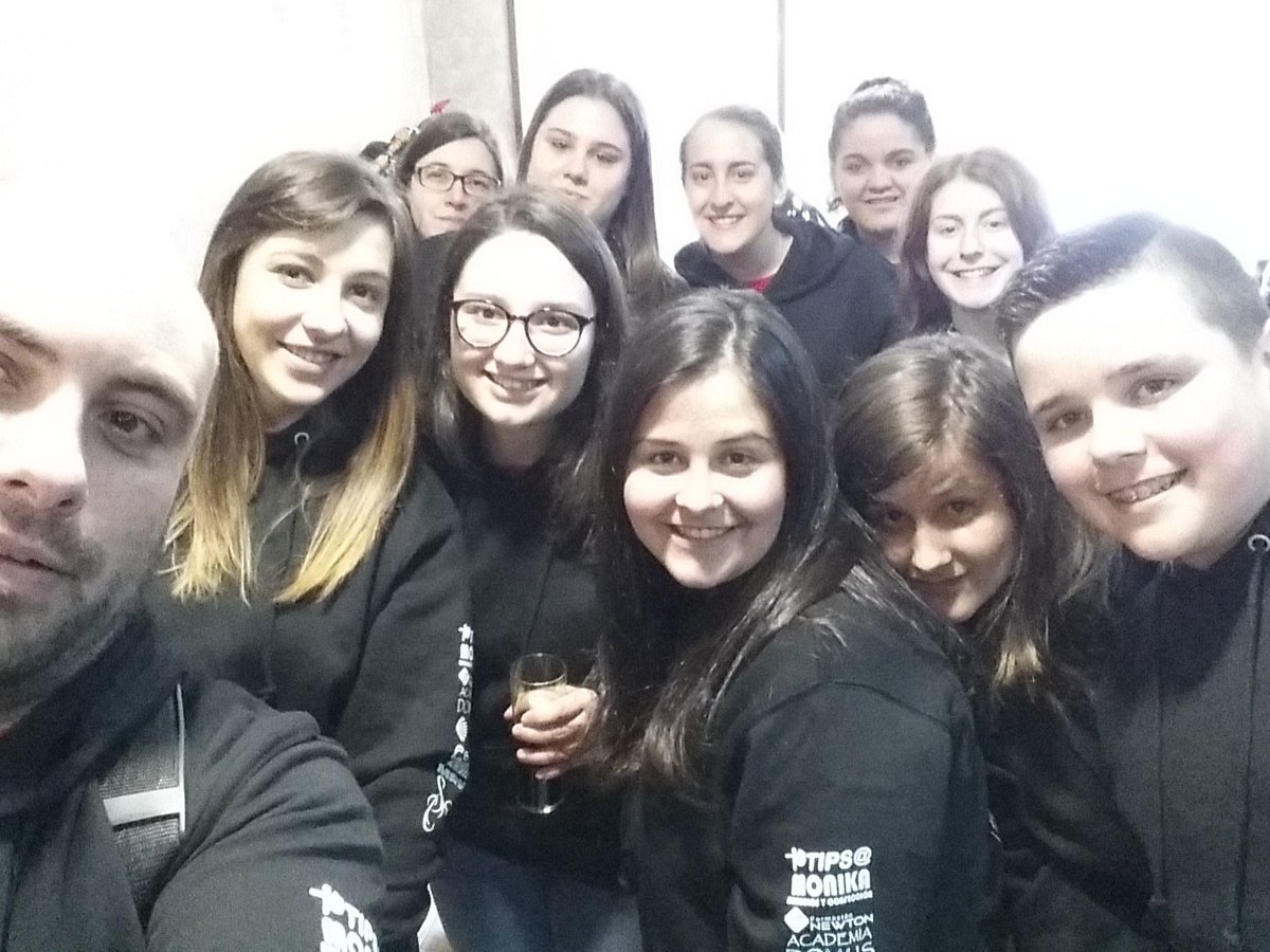 BgMato's tweet photo. 50 aniversario do instituto Basanta Silva de Vilalba #empezamosbasantasilva https://t.co/RXABJa7yE9