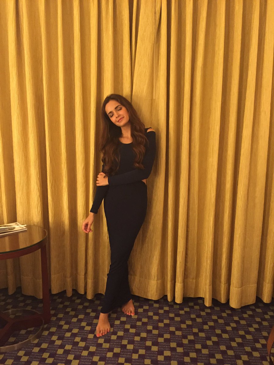 shazahnpadamsee's tweet photo. When the day went well.... #postworkvibes https://t.co/zbGMcknx3y