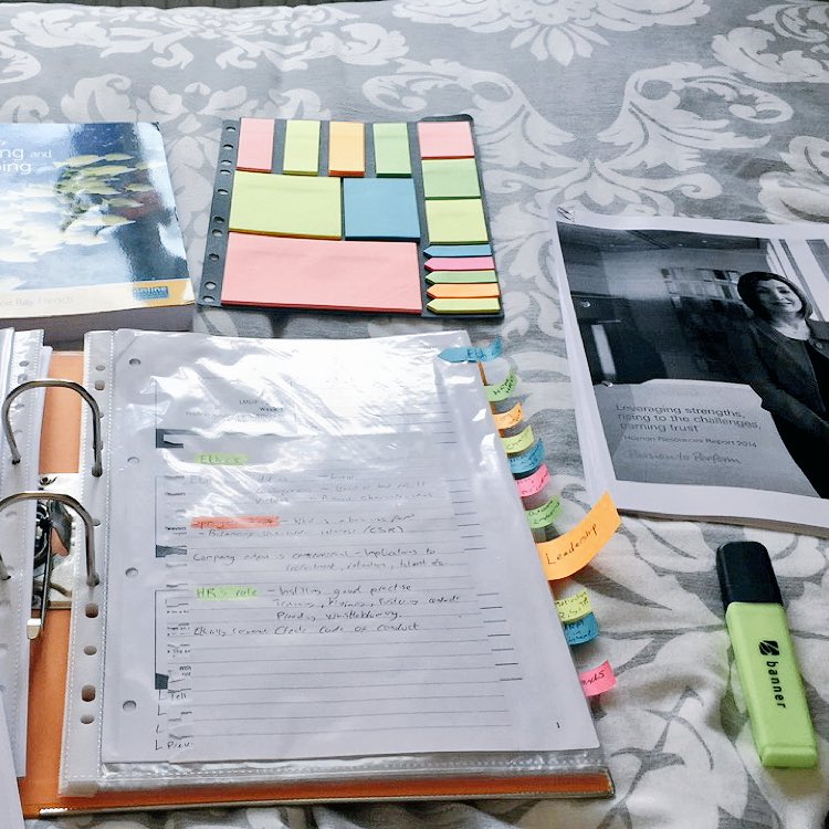 Ayupluv's tweet photo. Revision weekend 📚💀💥🔫 https://t.co/4eeLK1vVgg