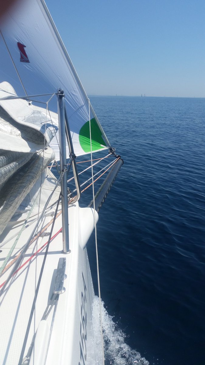 tplevnik's tweet photo. Susak on the horizont! Low wind in Kvarner #duecento27 #thinkseascape https://t.co/ARyGi5I7il
