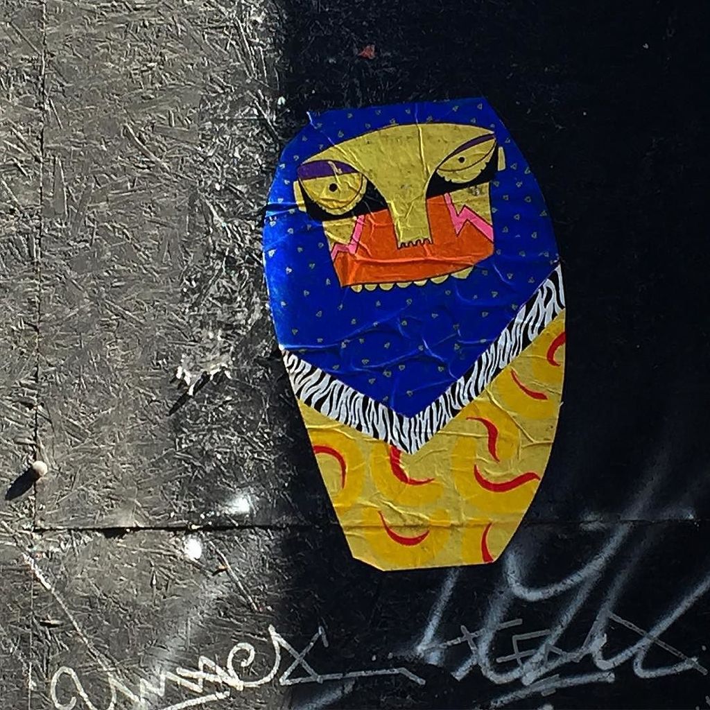 mynameismjar's tweet photo. Lurking in the shadows! #streetart #pasteups #shoreditchstreetart #londonstreetart #street… https://t.co/ImoR1VoGa7 https://t.co/NF3JJQr59K