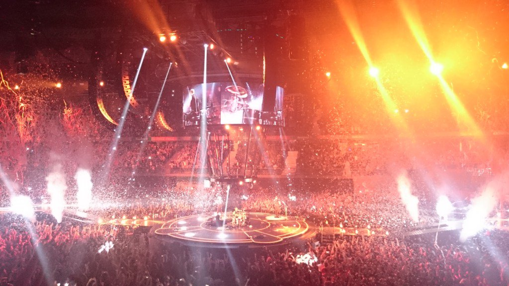 Muse en Madrid: cuatro razones por las que, según las redes, son increíbles playlist.es/2016/05/07/mus…