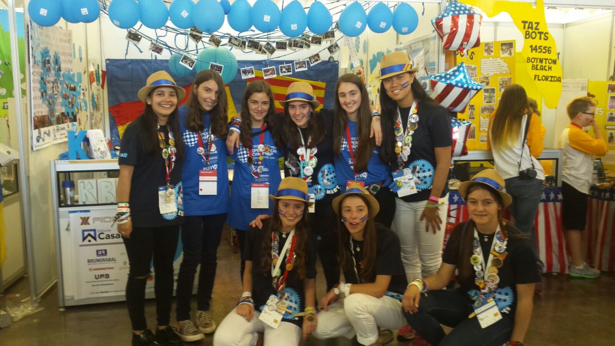 With fantastic volunteers!!!! #FLLOEC16 #morethanrobots