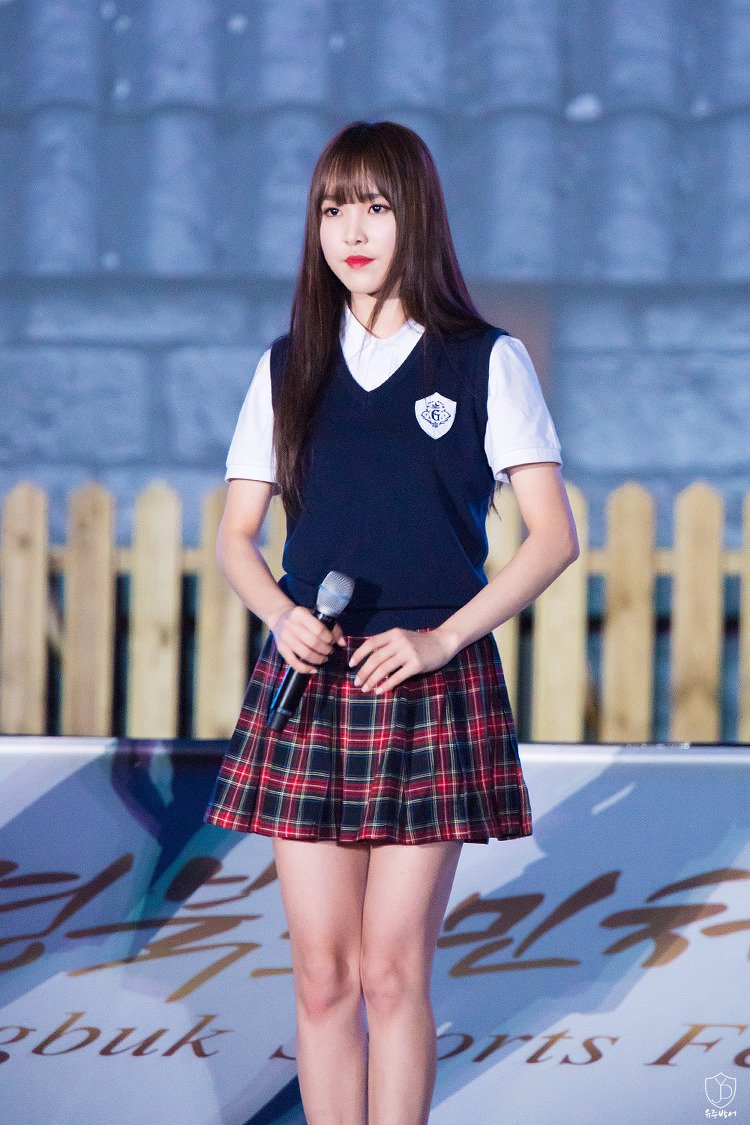 YUJU_GLOBAL's tweet photo. [PICS] 160506 #GFRIEND 여자친구 #YUJU at Kyungpook National Sports Festival  
Cr : yujudefence (2) https://t.co/M01nhYj25O