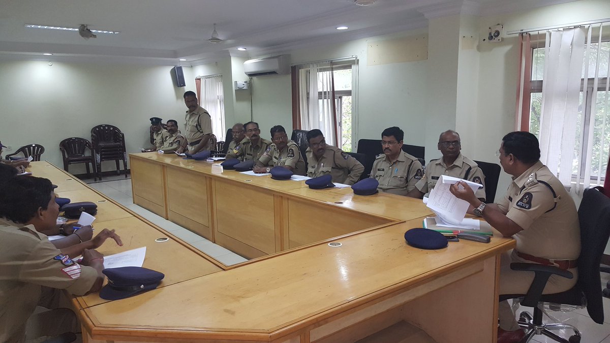 acpgopalapuram's tweet photo. KPI Verticals Monitoring and review meeting with Section duty incharges of GOPALAPURAM Division at 4 PM. https://t.co/Z8F7gtXqBJ