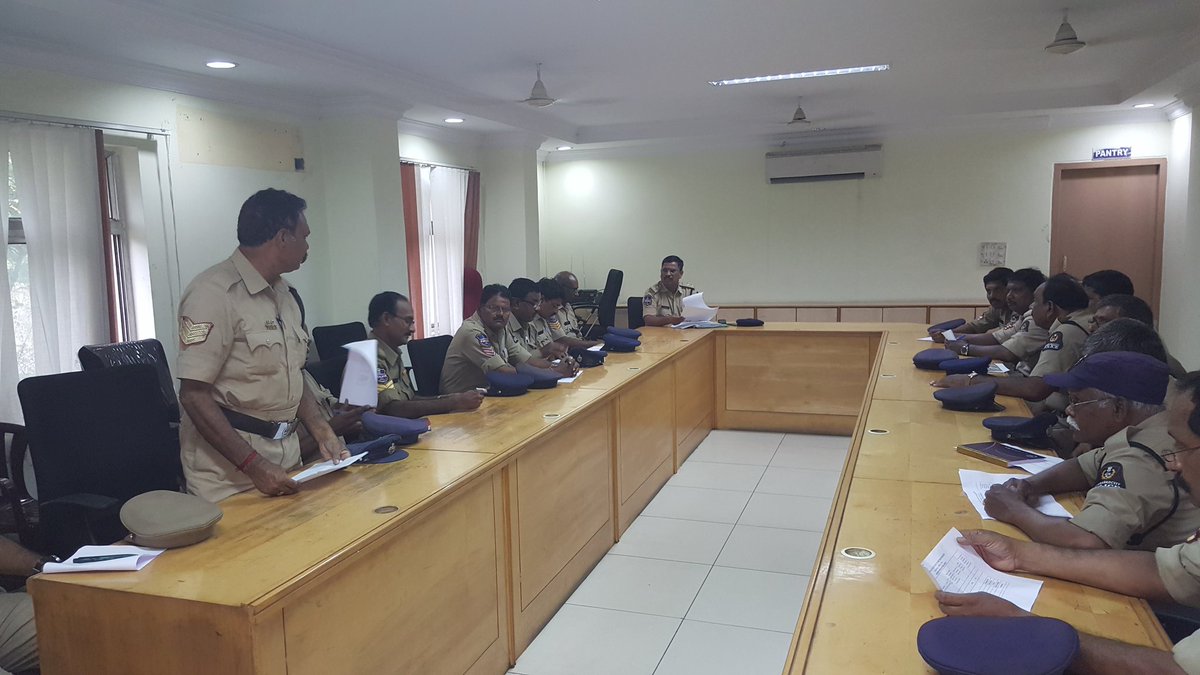 acpgopalapuram's tweet photo. KPI Verticals Monitoring and review meeting with Section duty incharges of GOPALAPURAM Division at 4 PM. https://t.co/Z8F7gtXqBJ