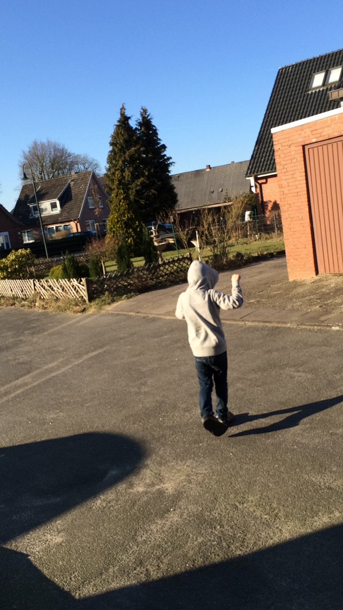 SlakeLaster's tweet image. 