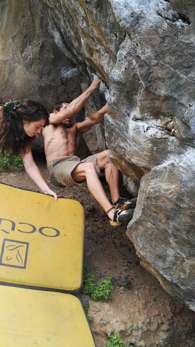 ClimbingEvo's tweet photo. Día de piedra con #ClimbingEvo https://t.co/Xorm2Fvizz