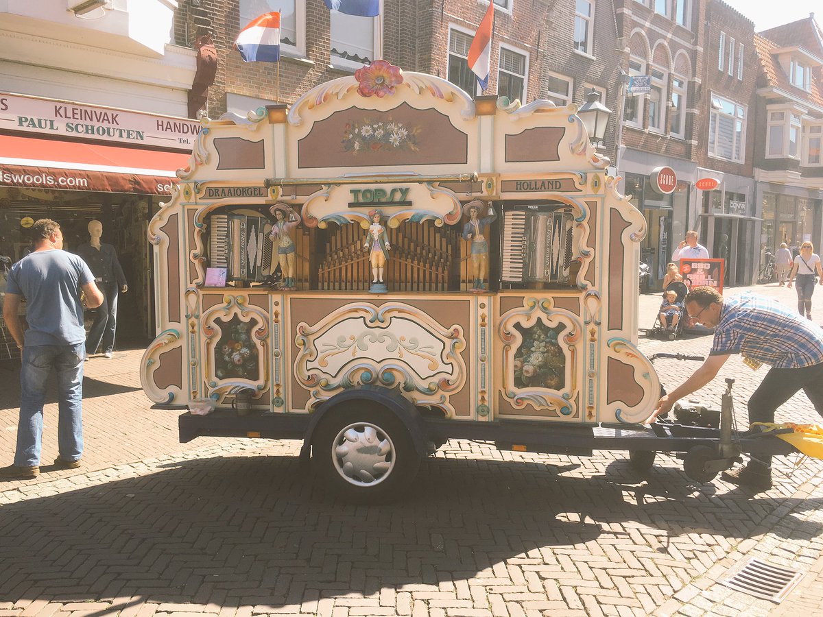 En een vertrouwd straatbeeld van de #zaterdag <a href="/HoornNH/">Hoorn</a>