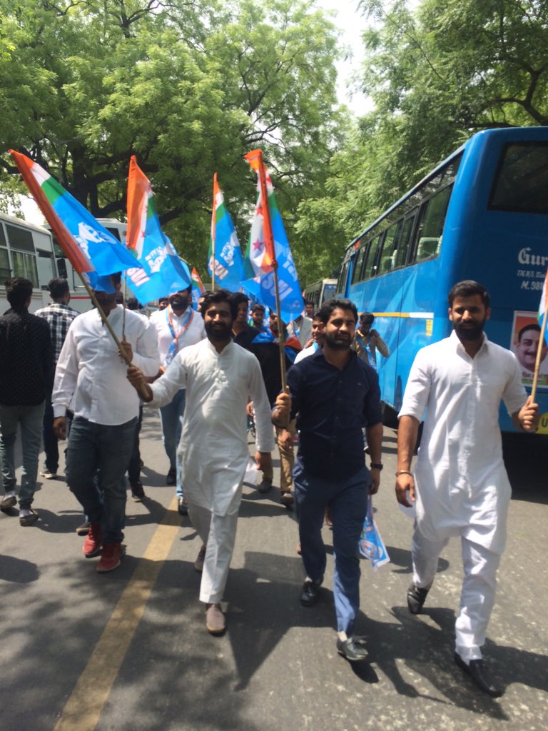 JassiGill_PYC's tweet image. @Allavaru @Barmer_Harish @ManishTewari @SurajMNHegde @girishgoa @RajaBrar_INC @kuljitnagra1 #marchtosavedemocracy