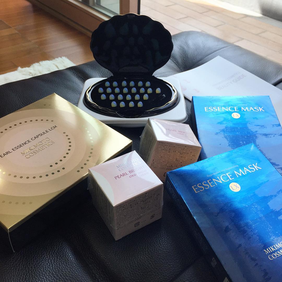Spica_Tweets's tweet photo. [Trans] @ jungsaemmool11 thanks😍❤️ #mikimoto #essencemask #pearlbright #pack #MoistureCream #HighElasticity #capsule https://t.co/OLKuoBZ3Vv