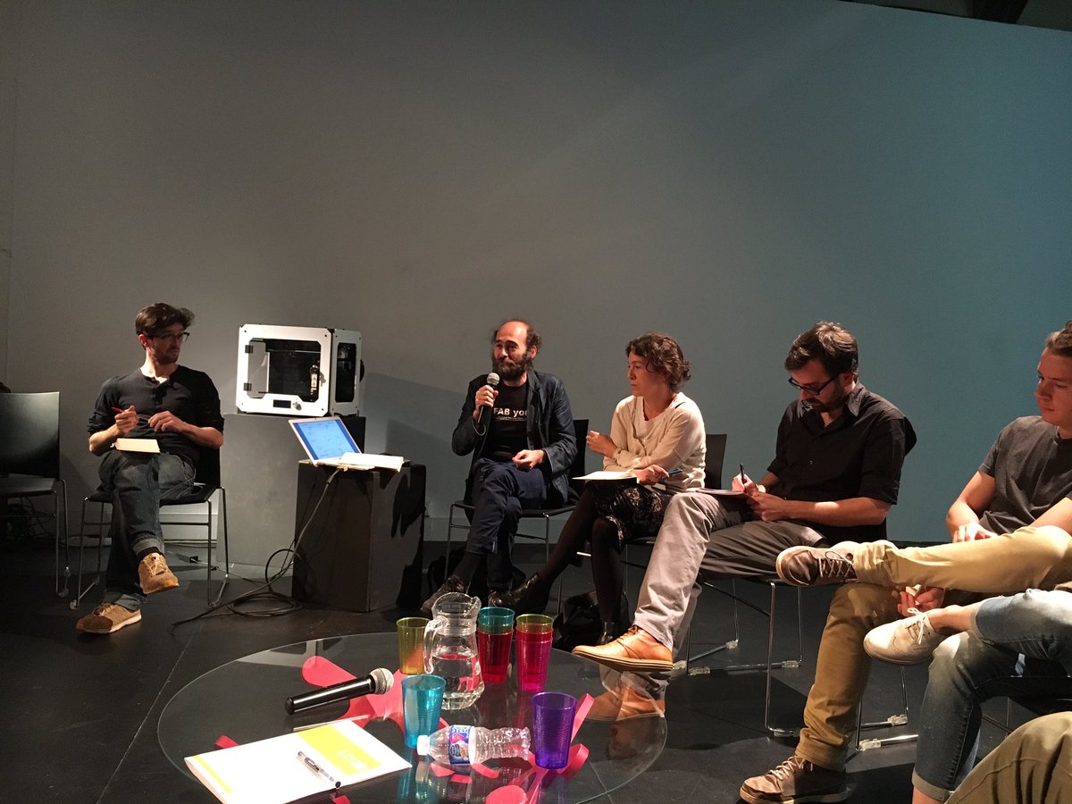 NunuroMi's tweet photo. Mesa de conclusiones #fabroom @Ehcofab @osfa_11 @FabLabLeon https://t.co/mBSeFC8yji