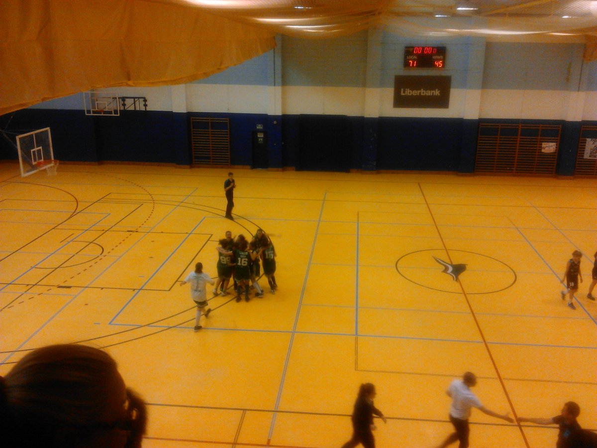 Matesantamarina's tweet photo. El #CBLArbeyal gana al @oviedocb "B" y jugará la final a las 20.00 horas ante el #BasketMar "C". #FinalFour @fbpa_ https://t.co/7woXn7VX2X