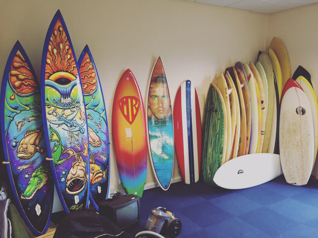 SurfingEngland's tweet photo. Joe from @starsurfcamps likes Surf Boards...👀 #theofficecollection https://t.co/WDIOnD83fu