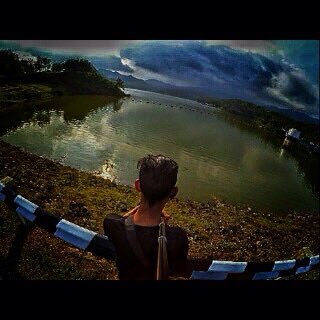 fa_jar83's tweet photo. Kesendirian bukan halangan untuk berbahagia ! https://t.co/mGFXyuEaw2