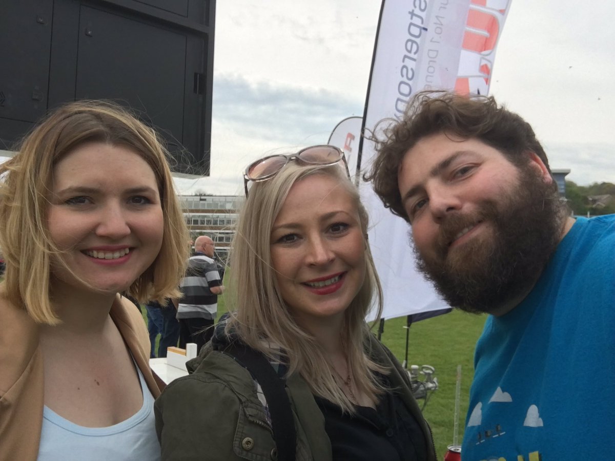 AdamJuniper's tweet photo. Thanks @SaraDroneminds @CSherwood for a fantastic chat at #miniairshow. #drone #droneday https://t.co/jivng6zBac